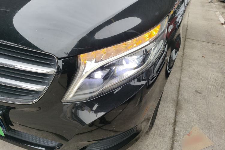 Used Mercedes-Benz V-Class 2016 V 260 Avantgarde Edition Left Front Headlight