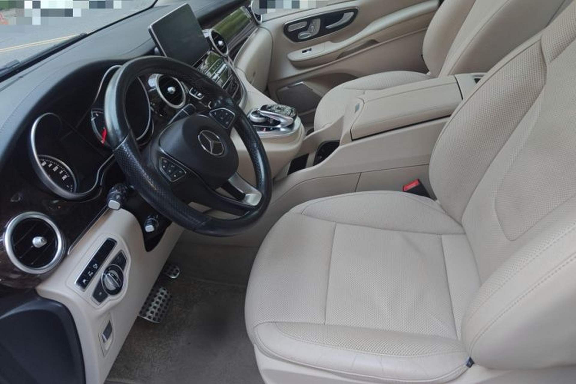 Used Mercedes-Benz V-Class 2016 V 260 L Prestige Extended Edition Left Front Seat