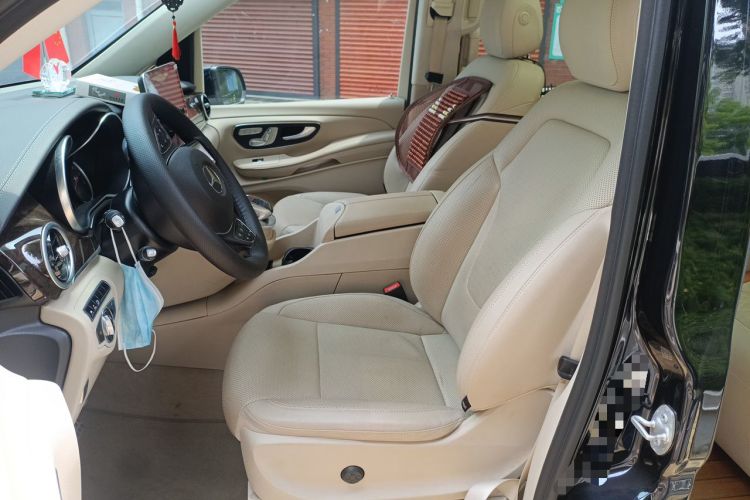 Used Mercedes-Benz V-Class 2016 V 260 L Prestige Extended Edition Left Front Seat