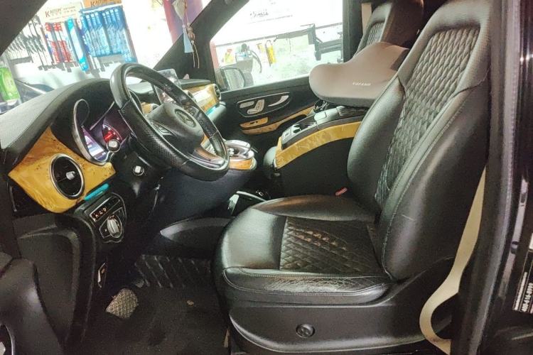Used Mercedes-Benz V-Class 2016 V 260 L Prestige Extended Edition Left Front Seat