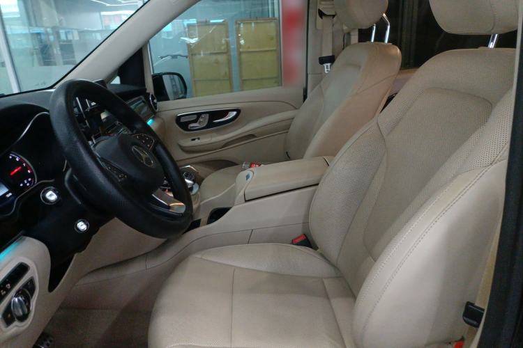 Used Mercedes-Benz V-Class 2016 V 260 L Prestige Extended Edition Left Front Seat