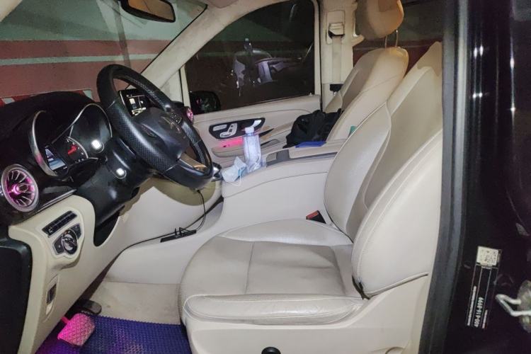 Used Mercedes-Benz V-Class 2016 V 260 Avantgarde Edition Left Front Seat