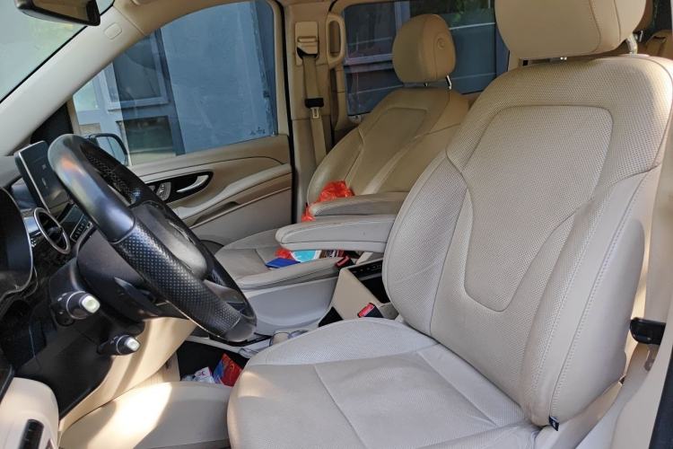 Used Mercedes-Benz V-Class 2016 V 260 Avantgarde Edition Left Front Seat