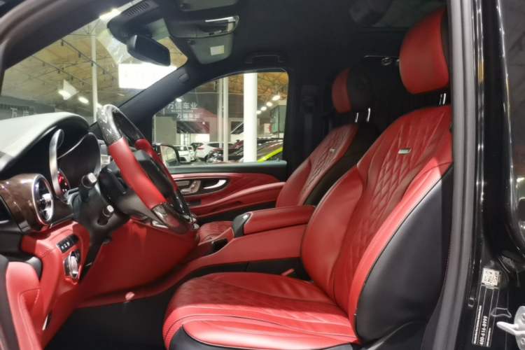 Used Mercedes-Benz V-Class 2016 V 260 L Prestige Extended Edition Left Front Seat