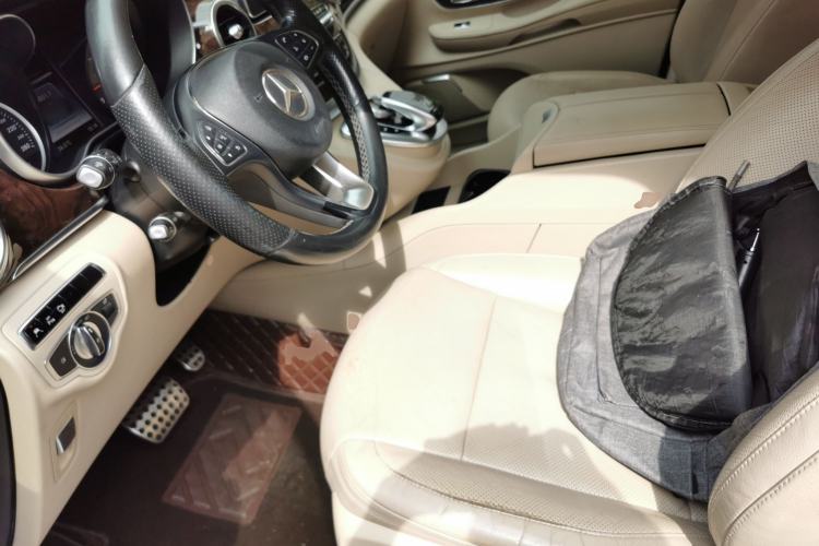 Used Mercedes-Benz V-Class 2016 V 260 Prestige Edition Left Front Seat