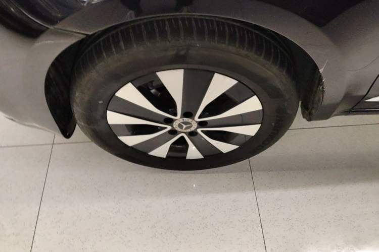 Used Mercedes-Benz V-Class 2016 V250 2.0T U.S. Spec Left Front Wheel Hub