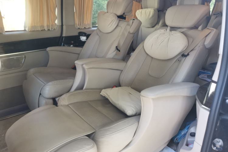 Used Mercedes-Benz V-Class 2016 V 260 L Prestige Extended Edition Left Rear Seat