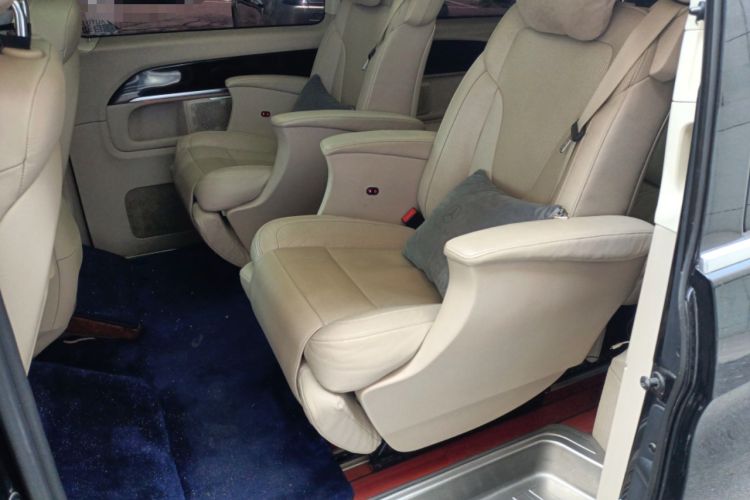 Used Mercedes-Benz V-Class 2016 V 260 L Prestige Extended Edition Left Rear Seat