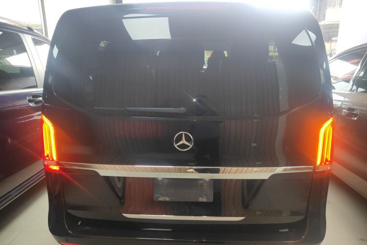 Used Mercedes-Benz V-Class 2016 V 260 L Prestige Extended Edition Rear