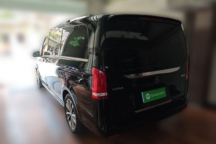 Used Mercedes-Benz V-Class 2016 V 260 Avantgarde Edition Rear Left 45 Deg