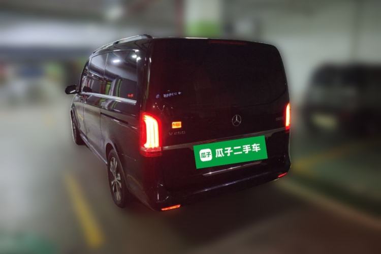 Used Mercedes-Benz V-Class 2016 V 260 Prestige Edition Rear Left 45 Deg