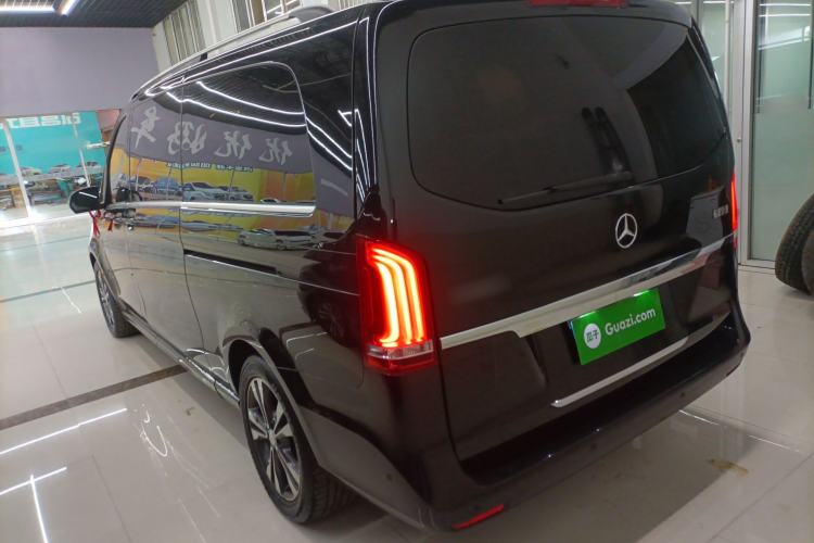 Used Mercedes-Benz V-Class 2016 V 260 L Prestige Extended Edition Rear Left 45 Deg