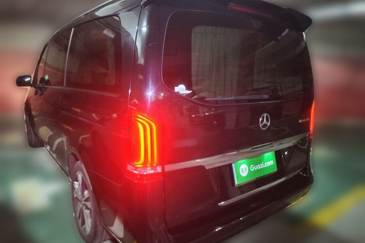 Used Mercedes-Benz V-Class 2016 V 260 Avantgarde Edition Rear Left 45 Deg