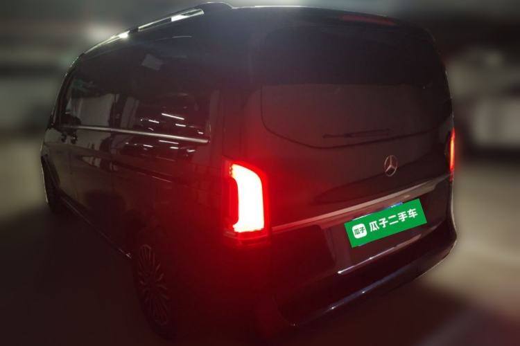 Used Mercedes-Benz V-Class 2016 V 260 Prestige Edition Rear Left 45 Deg