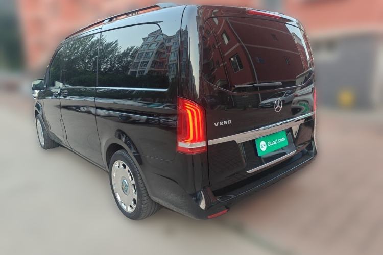 Used Mercedes-Benz V-Class 2016 V 260 Avantgarde Edition Rear Left 45 Deg