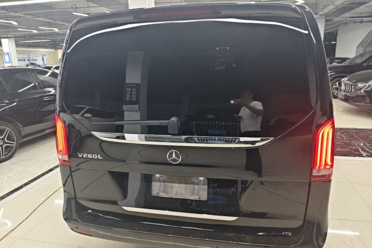 Used Mercedes-Benz V-Class 2016 V 260 L Prestige Extended Edition Rear