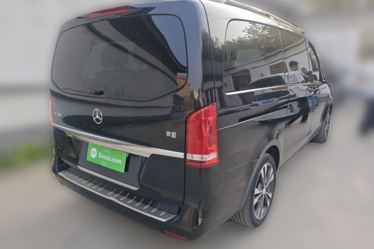 Used Mercedes-Benz V-Class 2016 V 260 Avantgarde Edition Rear Right 45 Deg
