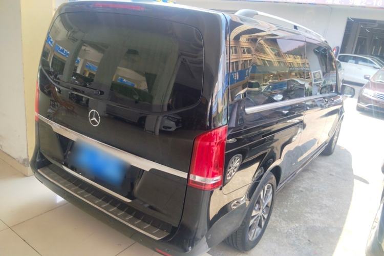 Used Mercedes-Benz V-Class 2016 V 260 L Prestige Extended Edition Rear Right 45 Deg