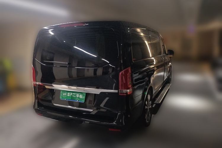 Used Mercedes-Benz V-Class 2016 V 260 Avantgarde Edition Rear Right 45 Deg