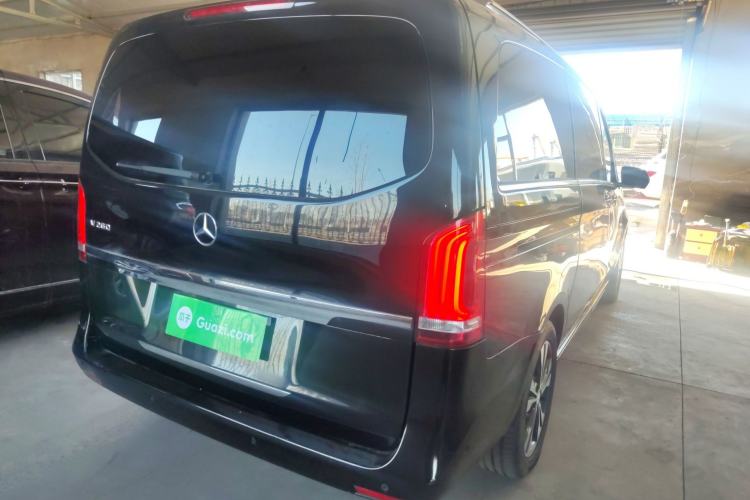 Used Mercedes-Benz V-Class 2016 V 260 Prestige Edition Rear Right 45 Deg