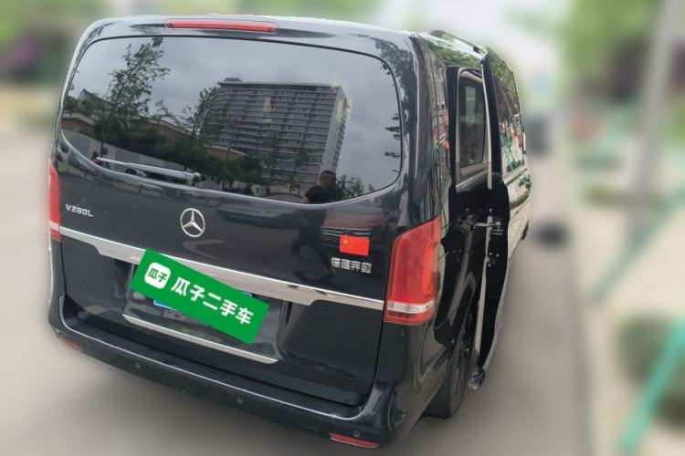 Used Mercedes-Benz V-Class 2016 V 260 L Prestige Extended Edition Rear Right 45 Deg