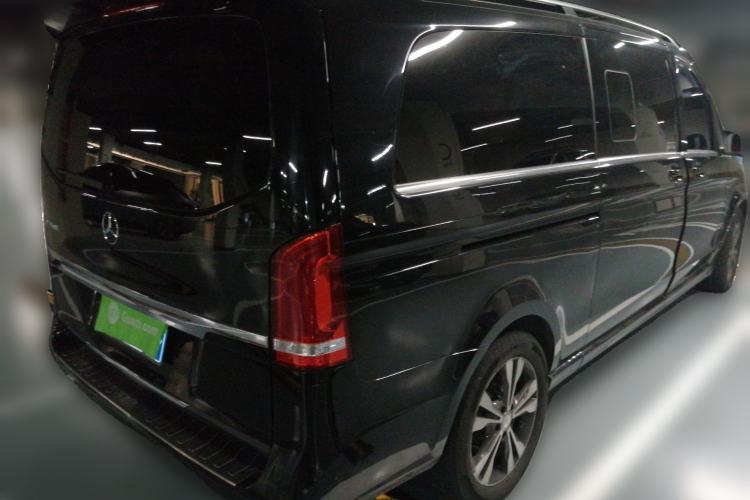 Used Mercedes-Benz V-Class 2016 V 260 L Prestige Extended Edition Rear Right 45 Deg