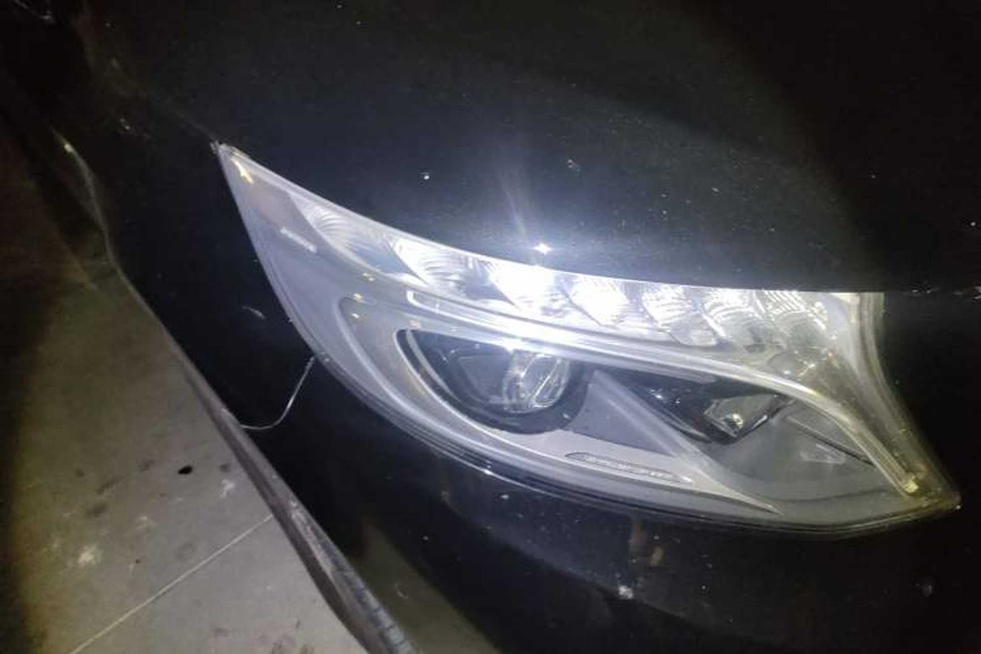 Used Mercedes-Benz V-Class 2016 V 260 L Prestige Extended Edition Right Front Headlight