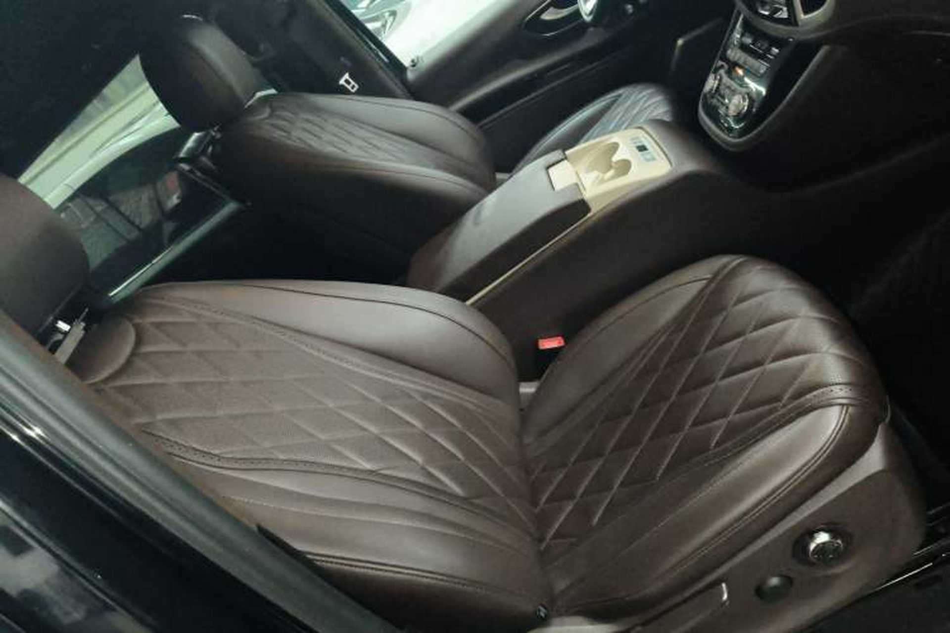 Used Mercedes-Benz V-Class 2016 V 260 Avantgarde Edition Right Front Seat