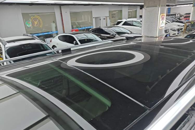 Used Mercedes-Benz V-Class 2016 V 260 L Prestige Extended Edition Roof