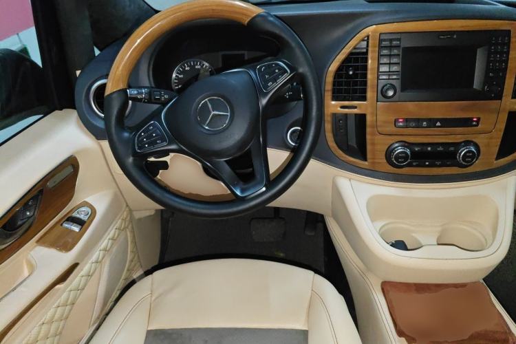 Used Mercedes-Benz V-Class  Steering Wheel
