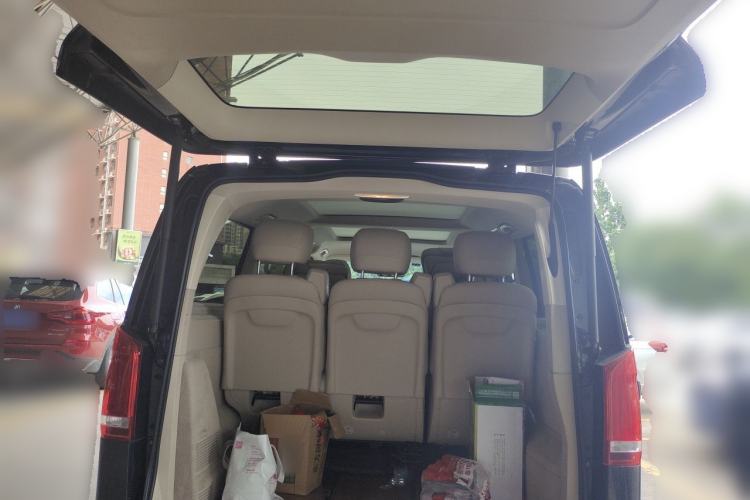 Used Mercedes-Benz V-Class 2016 V 260 Prestige Edition Trunk