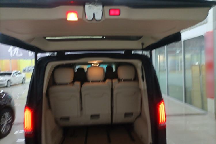 Used Mercedes-Benz V-Class 2016 V 260 L Prestige Extended Edition Trunk