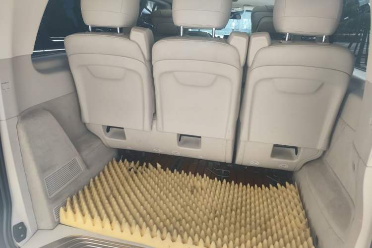 Used Mercedes-Benz V-Class 2016 V 260 L Prestige Extended Edition Trunk