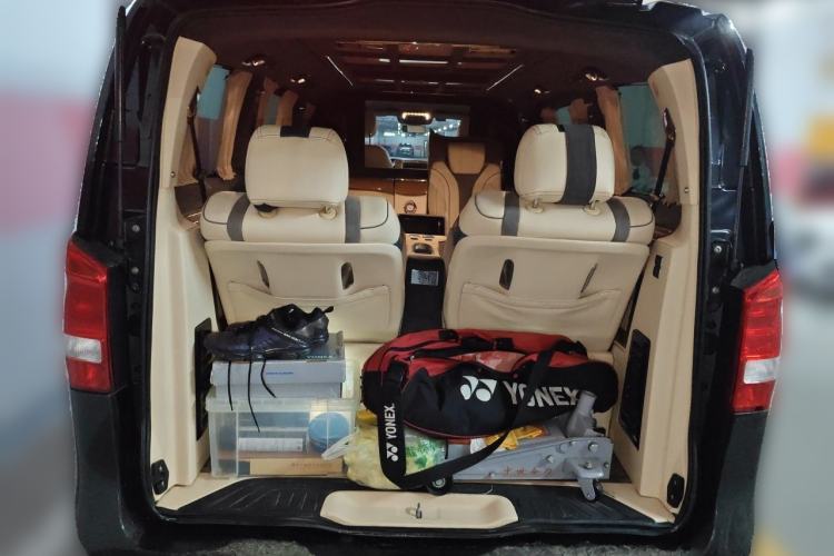 Used Mercedes-Benz V-Class  Trunk