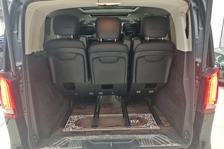 Used Mercedes-Benz V-Class 2016 V 260 L Prestige Extended Edition Trunk