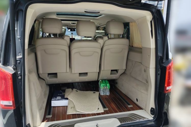 Used Mercedes-Benz V-Class 2016 V 260 L Prestige Extended Edition Trunk
