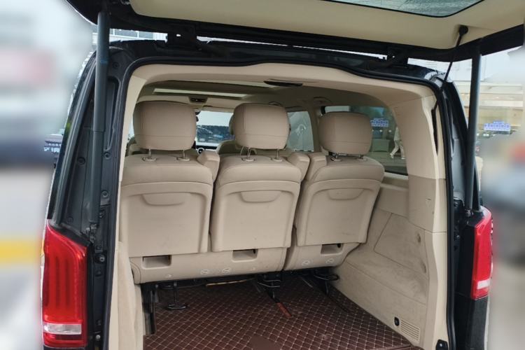 Used Mercedes-Benz V-Class 2016 V 260 L Prestige Extended Edition Trunk