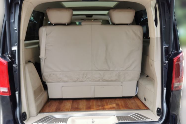 Used Mercedes-Benz V-Class 2016 V 260 Prestige Edition Trunk