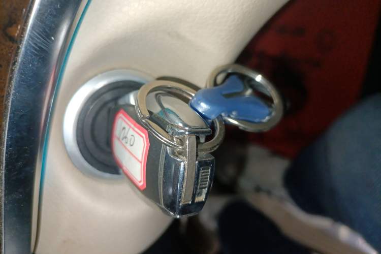 Used Mercedes-Benz V-Class 2016 V 260 L Prestige Extended Edition Vehicle Key