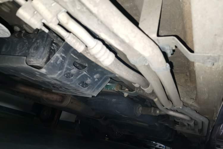 Used Mercedes-Benz V-Class 2016 V 260 Avantgarde Edition Chassis Front Left