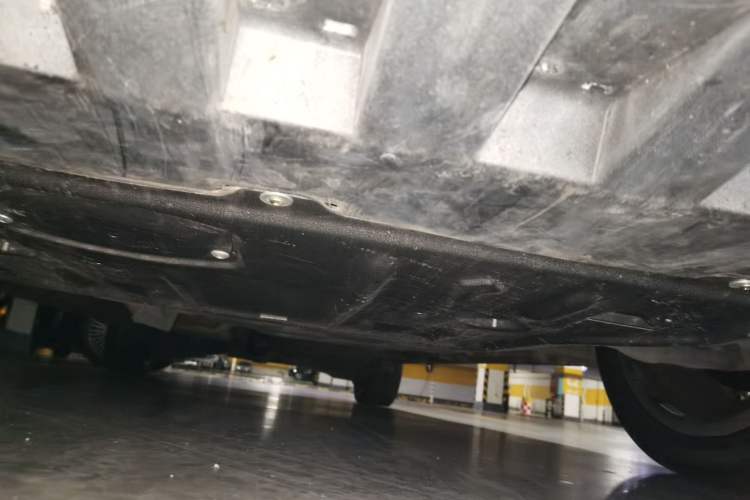 Used Mercedes-Benz V-Class 2016 V 260 Avantgarde Edition Chassis Front