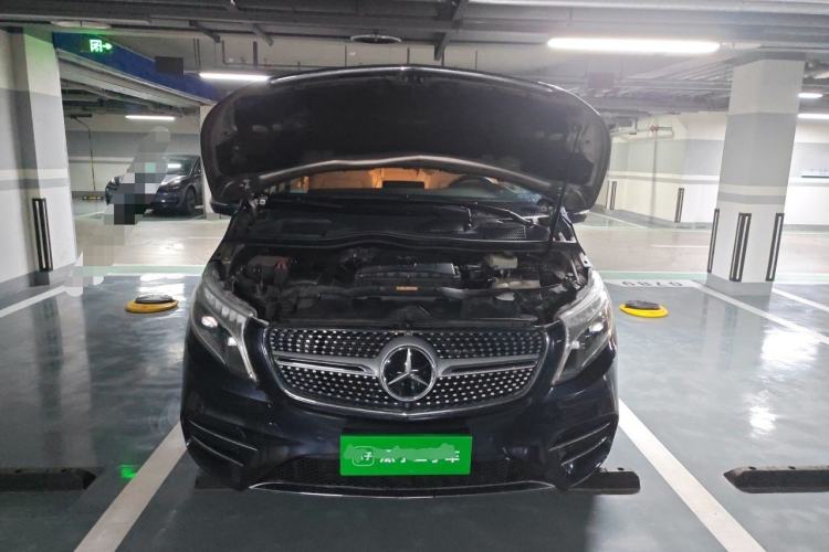 Used Mercedes-Benz V-Class 2016 V 260 Prestige Edition Engine Bay