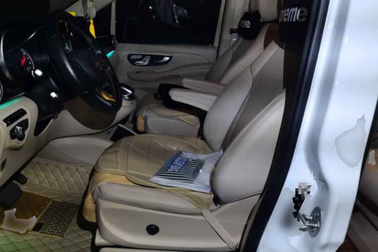 Used Mercedes-Benz V-Class 2016 V 260 Avantgarde Edition Left Front Seat