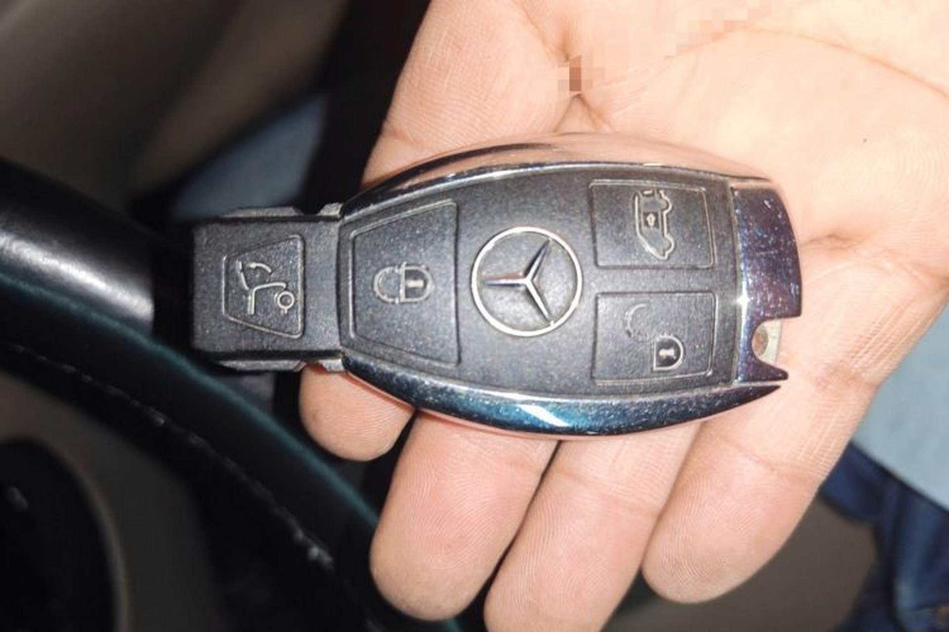 Used Mercedes-Benz V-Class 2016 V 260 Prestige Edition Vehicle Key