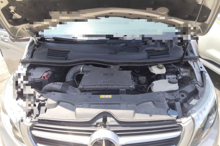 Used Mercedes-Benz V-Class 2016 V 260 L Prestige Extended Edition Engine Bay