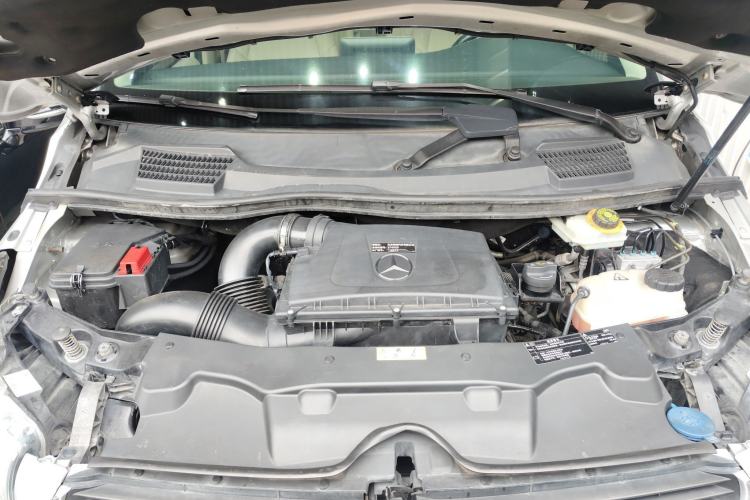 Used Mercedes-Benz V-Class 2016 V 260 L Prestige Extended Edition Engine Bay