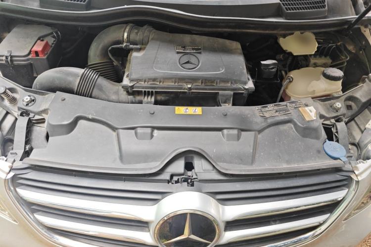 Used Mercedes-Benz V-Class 2016 V 260 Prestige Edition Engine Bay
