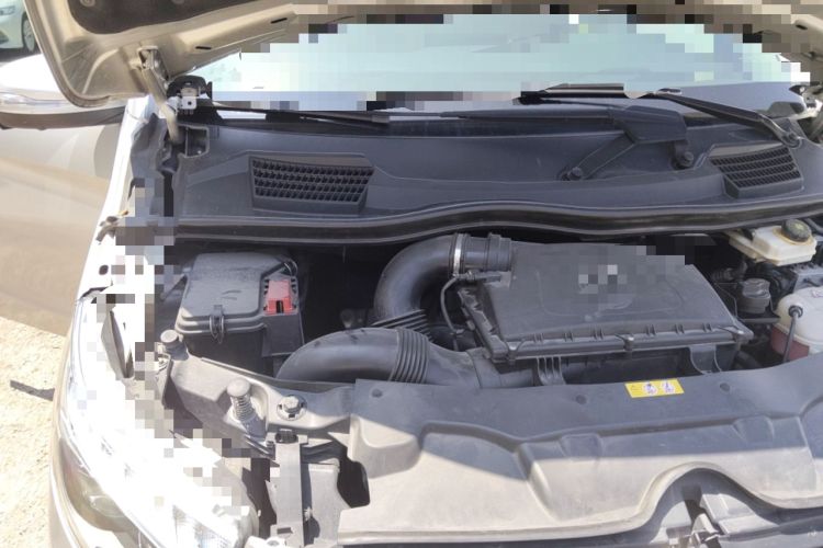 Used Mercedes-Benz V-Class 2016 V 260 L Prestige Extended Edition Engine Bay Right