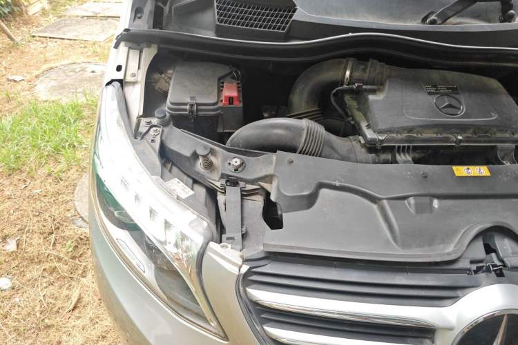 Used Mercedes-Benz V-Class 2016 V 260 Prestige Edition Engine Bay Right