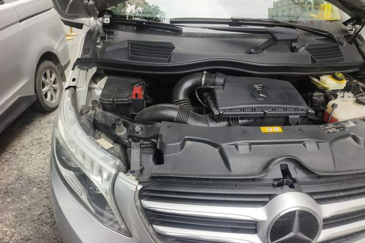 Used Mercedes-Benz V-Class 2016 V 260 L Prestige Extended Edition Engine Bay Right